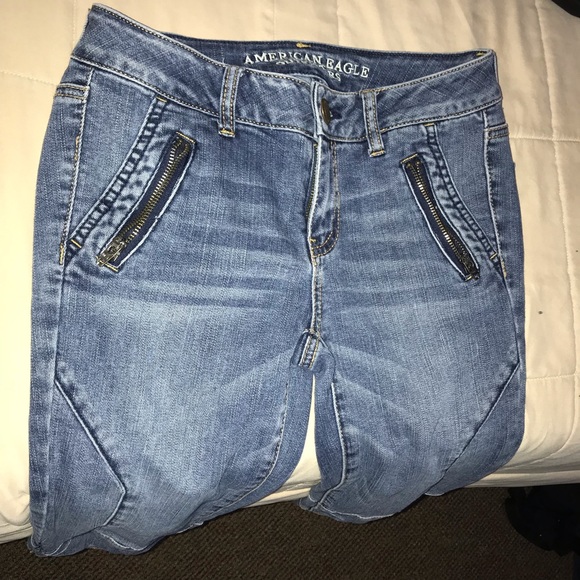 NO LONGER FOR SALE American Eagle Ankle Jeans - Picture 2 of 8